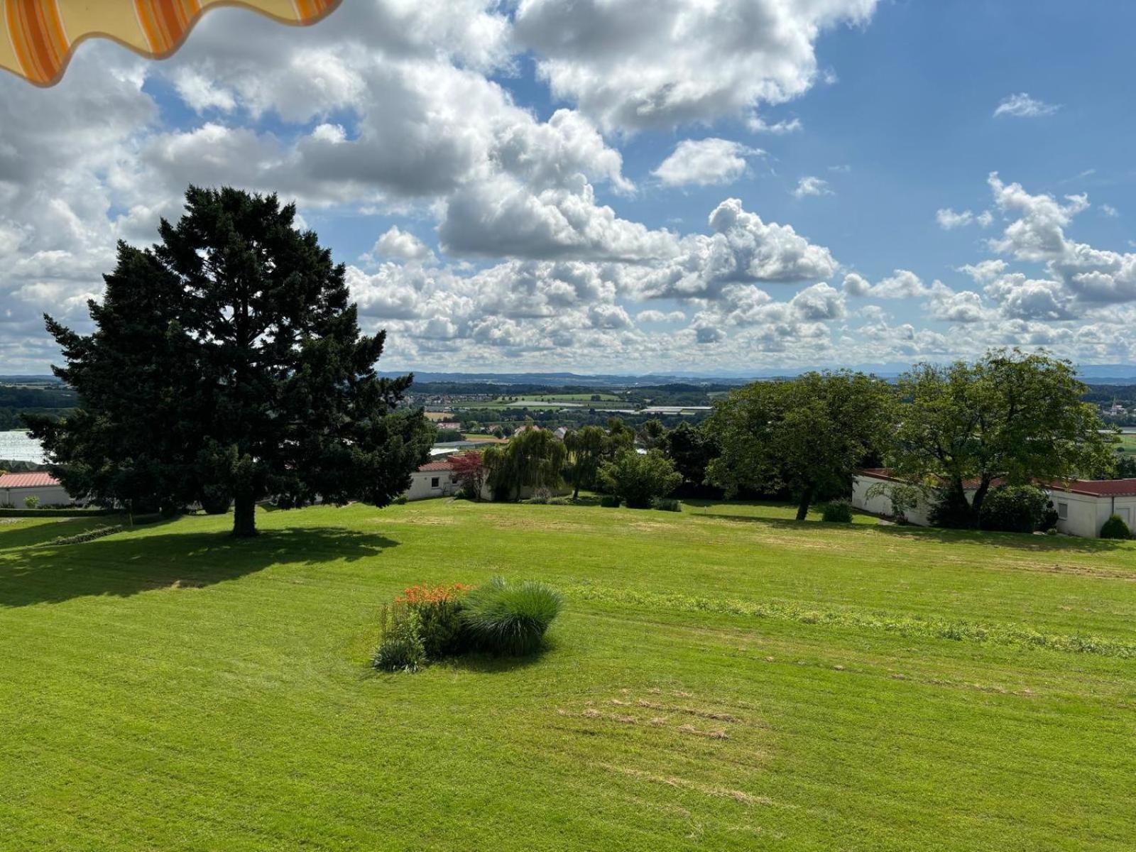 Appartement Mit Berg- Und Seesicht *